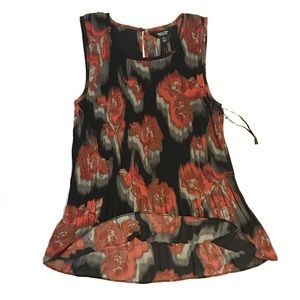 NWOT Simply Vera Vera Wang Sleevless Top Sz XS